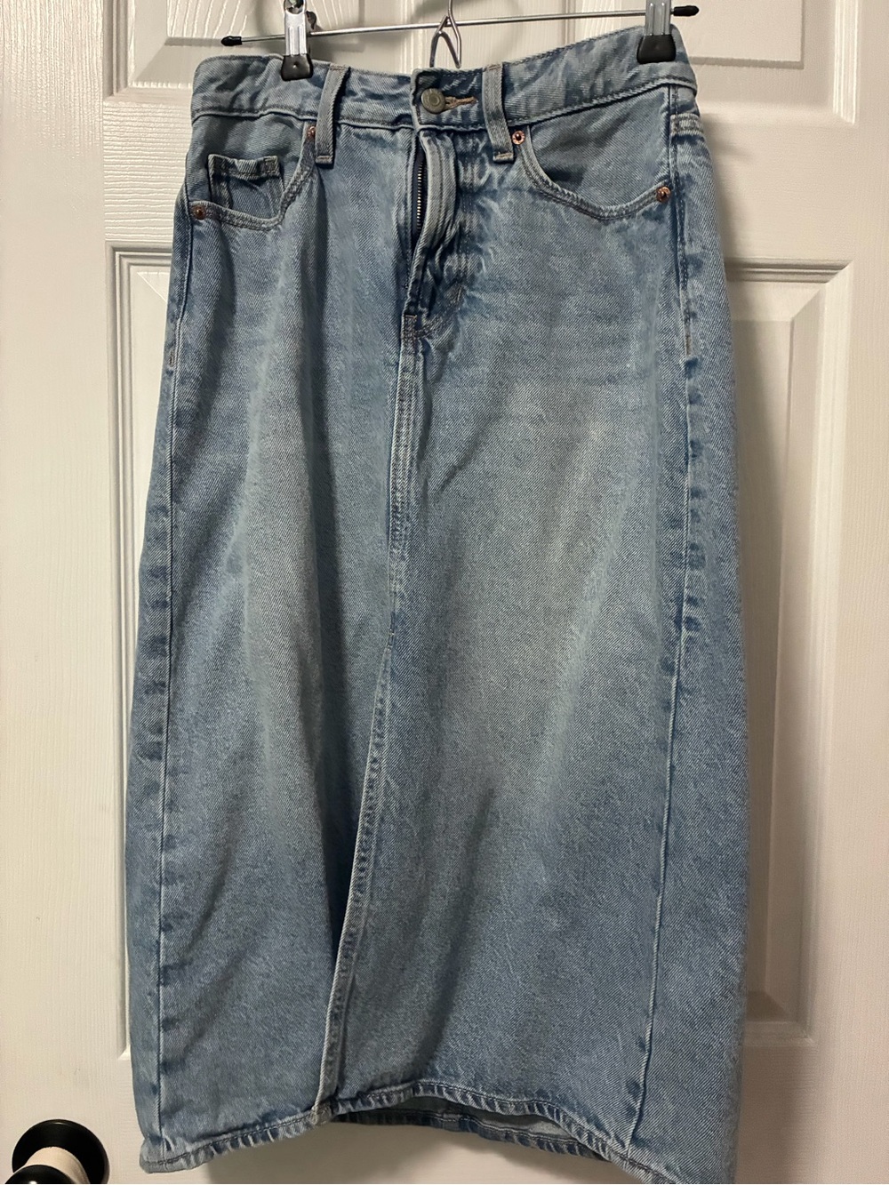 Old Navy Light Blue Women's Denim Midi Skirt